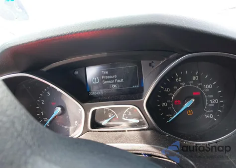 2016 Ford Focus S из США, поврежденный, VIN 1FADP3E22GL281032